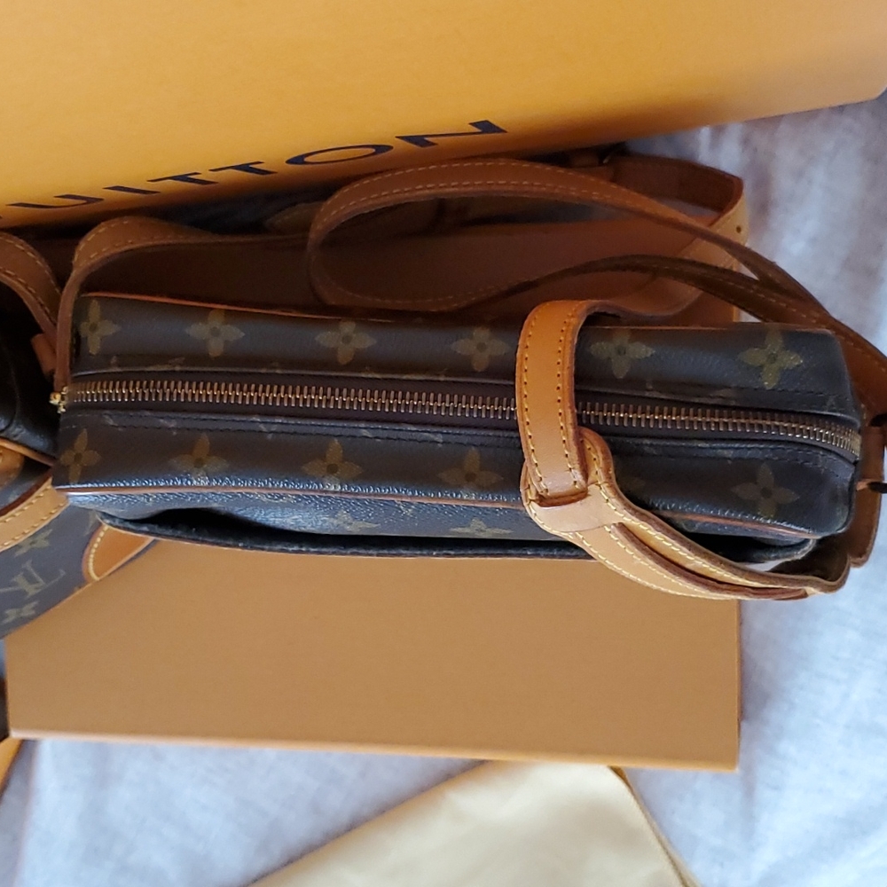 Louis Vuitton Monogram Trocadero Crossbody bags - Picture 10 of 12